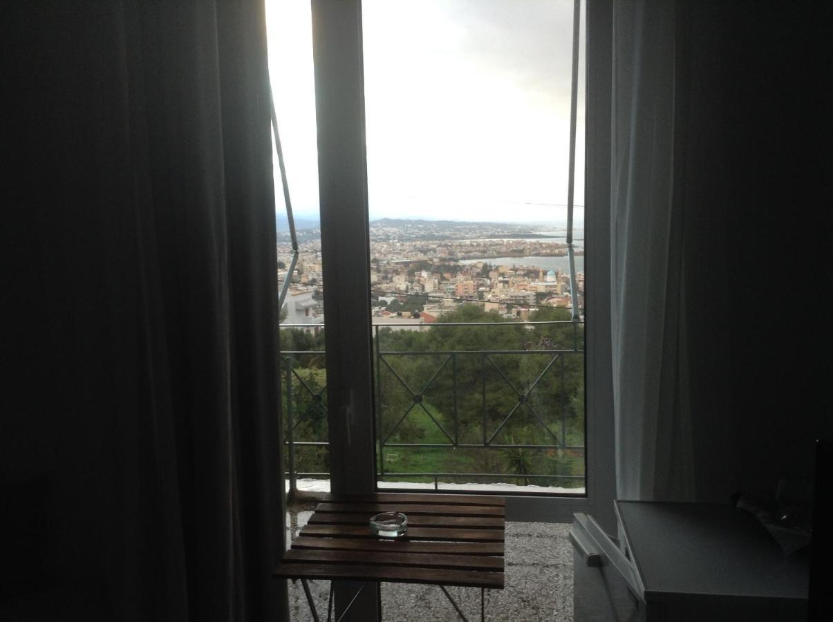 Akrotiri Hotel Ханья Экстерьер фото